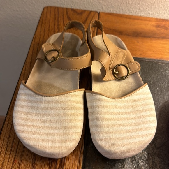 NFS reserve - Toddler Girl shoe bundle size 10-3 pair - Picture 4 of 9